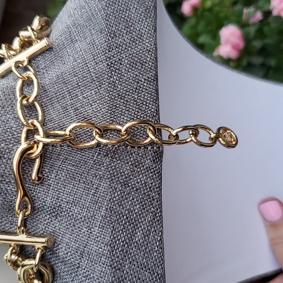 Givenchy Necklace - Picture 5 of 12